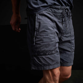 Zipper Pocket Short in Titan Pigment | James Perse Los Angeles
