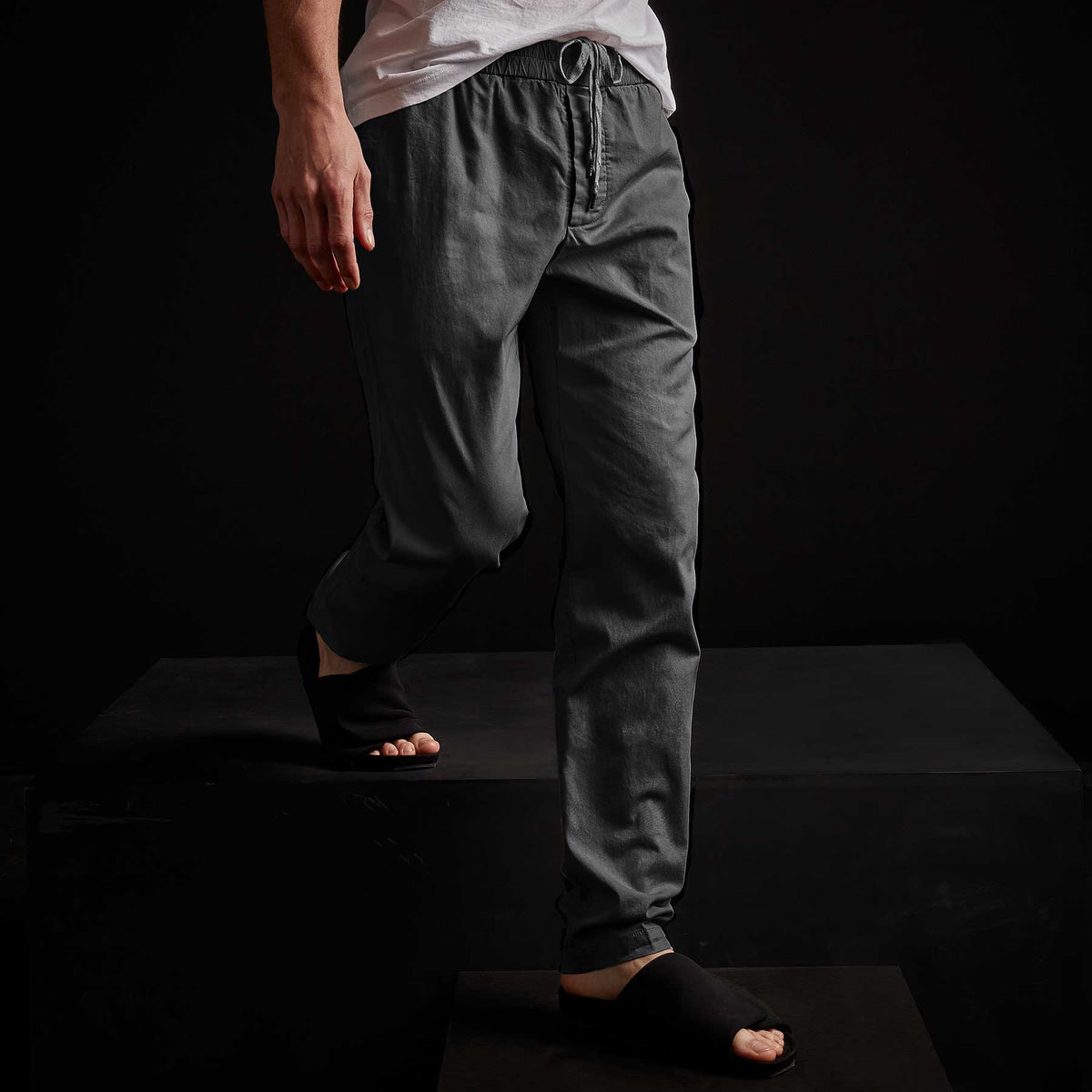 Stretch Canvas Work Pant - Magma Pigment | James Perse Los Angeles