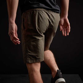 Stretch Canvas Work Short - Hunter Pigment | James Perse Los Angeles