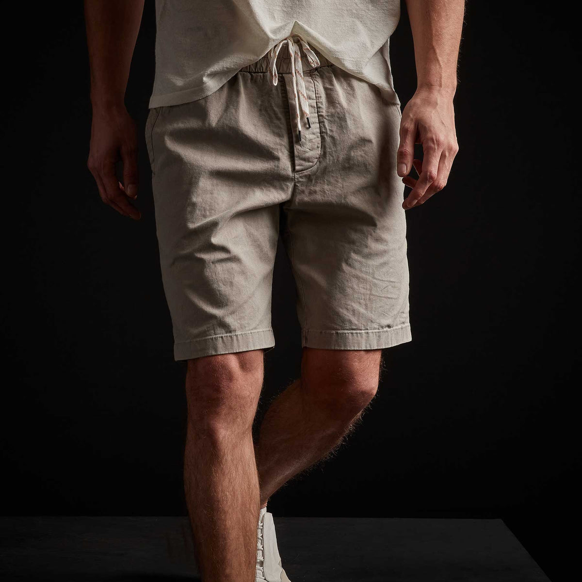 Stretch Canvas Work Short - Mineral Pigment | James Perse Los Angeles