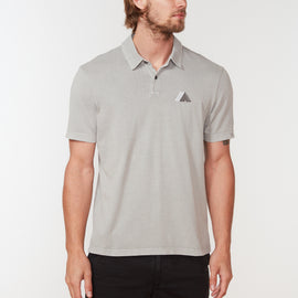Sueded Jersey Mountain Graphic Polo in Paver Pigment | James Perse Los Angeles