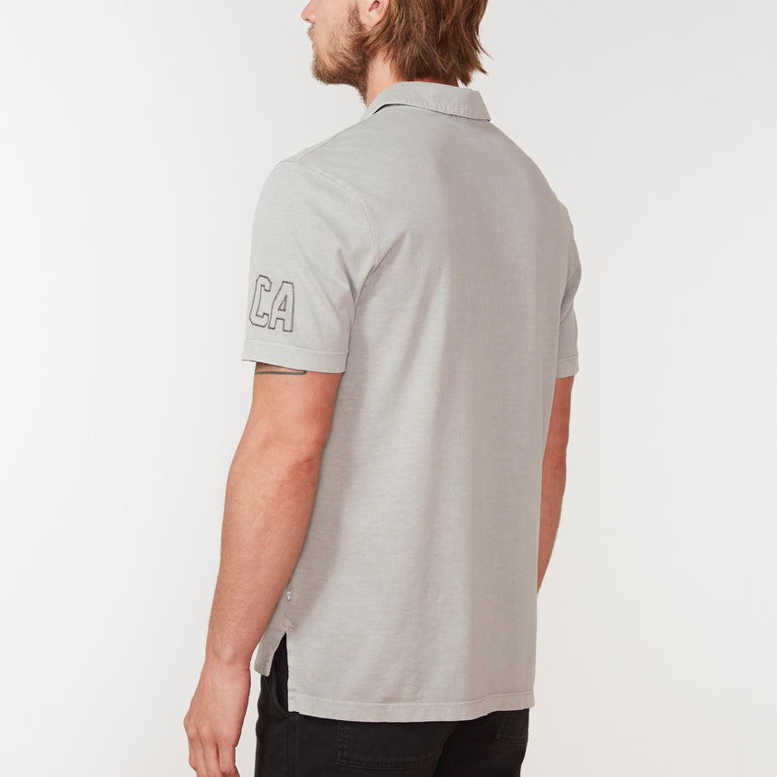 Sueded Jersey Mountain Graphic Polo in Paver Pigment | James Perse Los Angeles