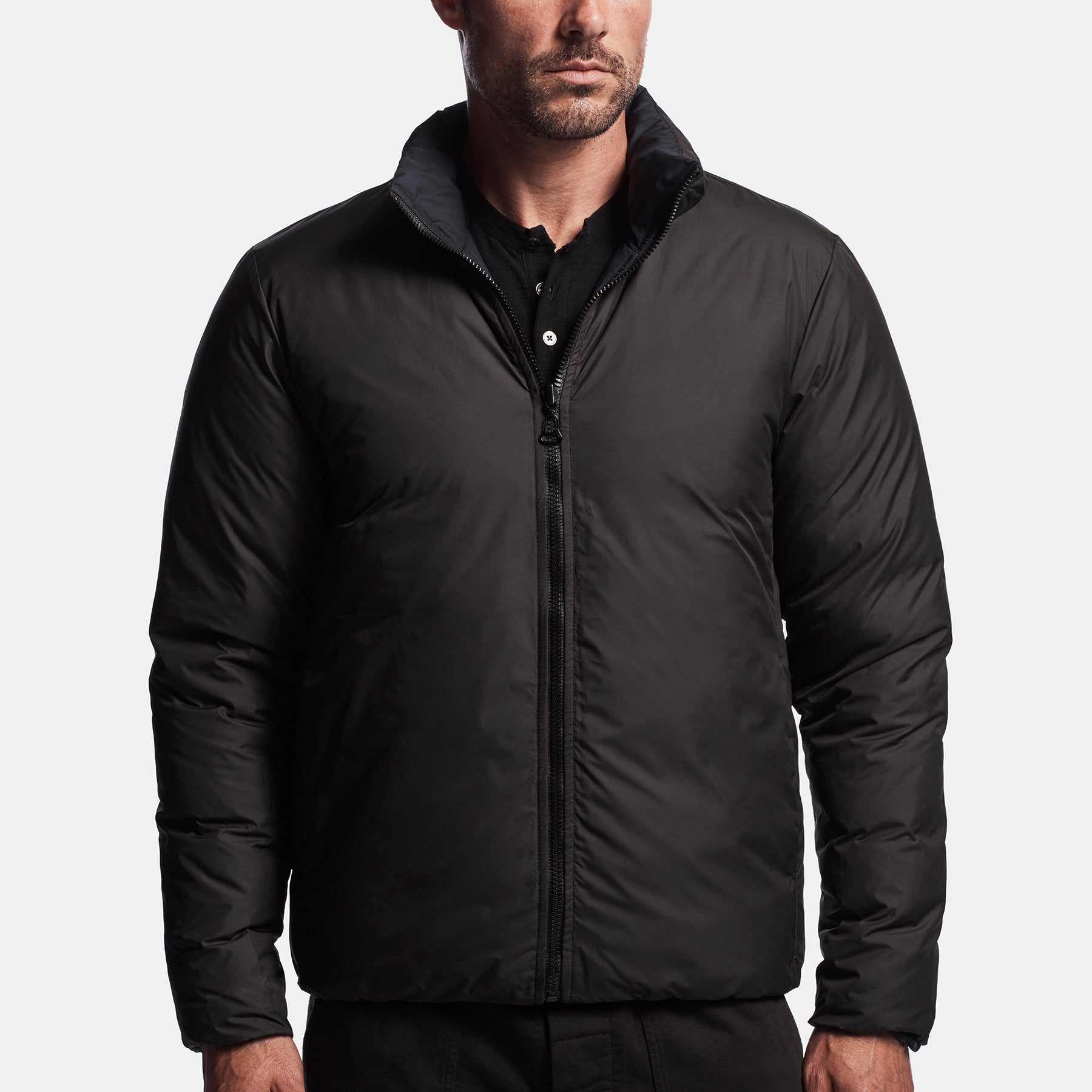 Y/OSEMITE Reversible Down Jacket In Black/Navy | James Perse Los Angeles