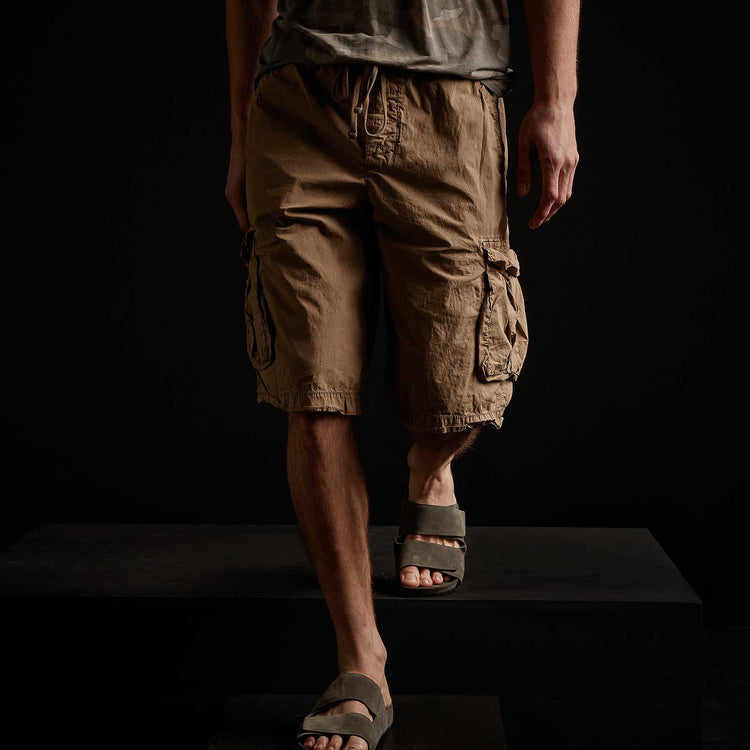 Stretch Poplin Cargo Short - Vicuna Pigment | James Perse Los Angeles