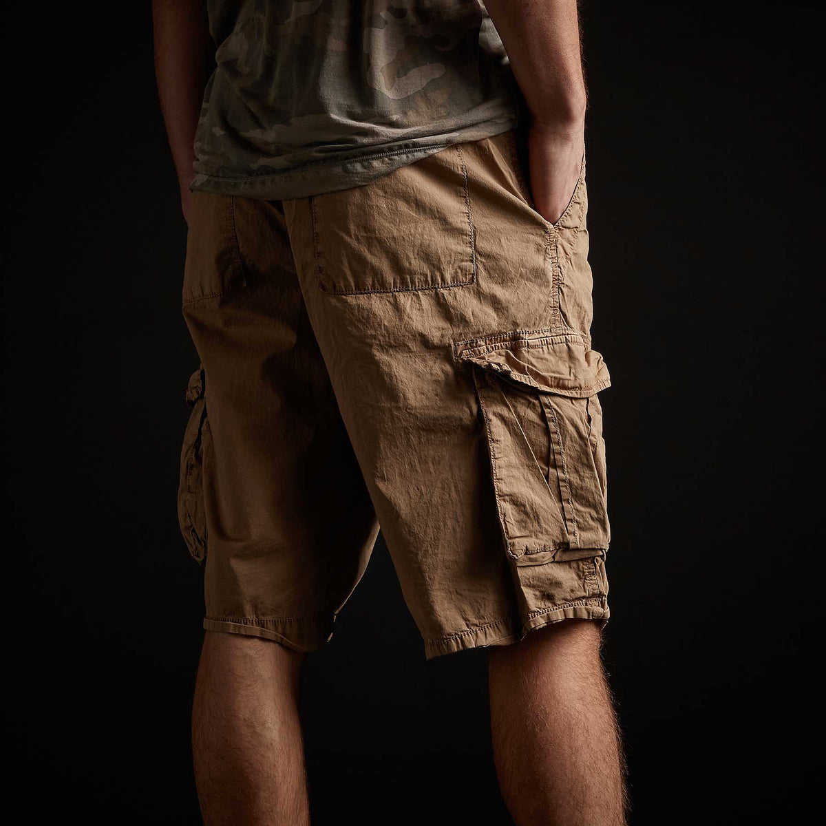 Stretch Poplin Cargo Short - Vicuna Pigment | James Perse Los Angeles