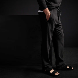 Cotton Fleece Pants in Black | James Perse Los Angeles