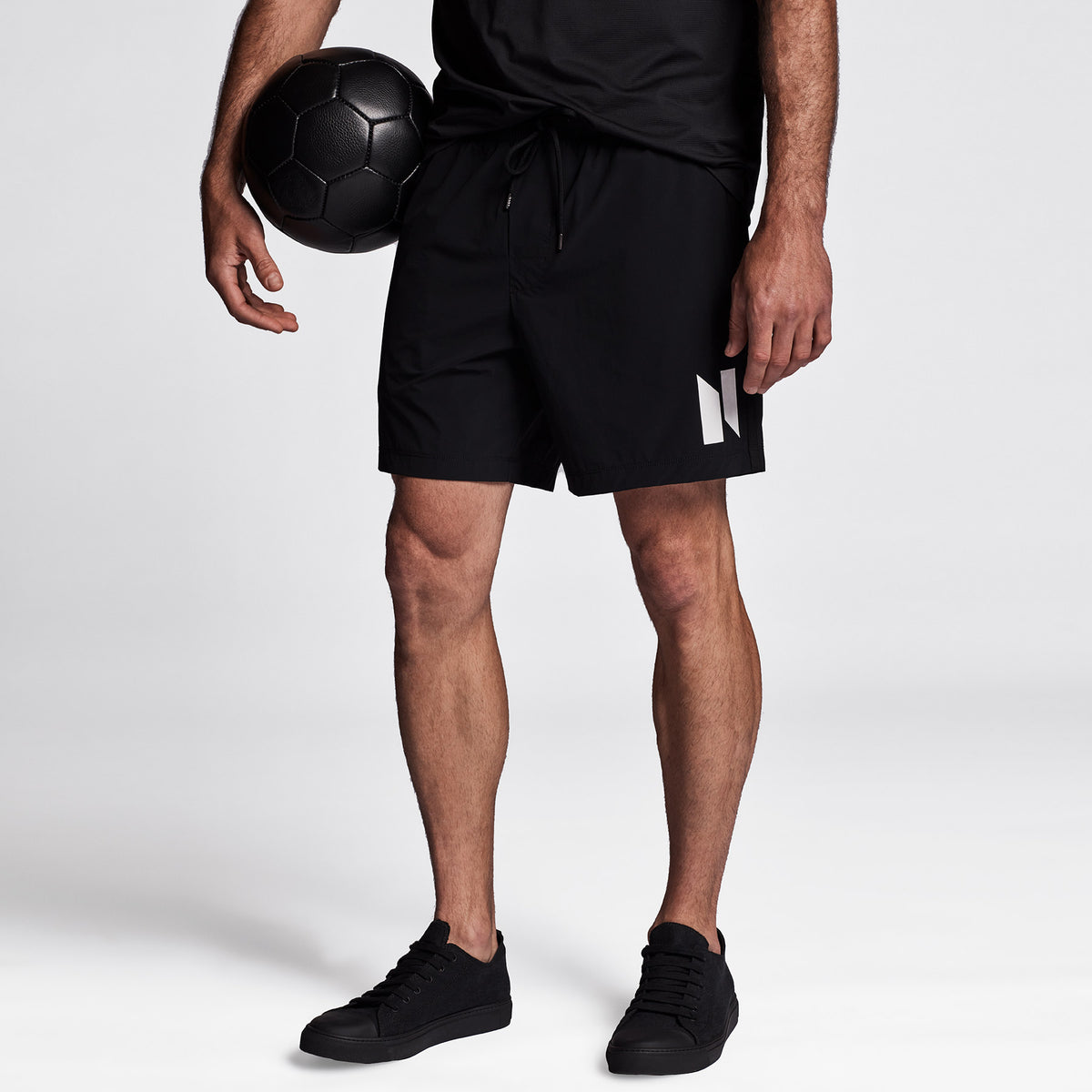 Y/OSEMITE Soccer Short In Black | James Perse Los Angeles