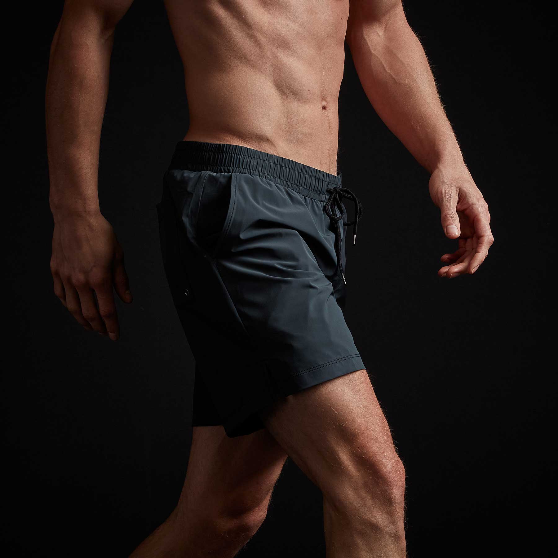 Split Hem Board Short in Laurel | James Perse Los Angeles