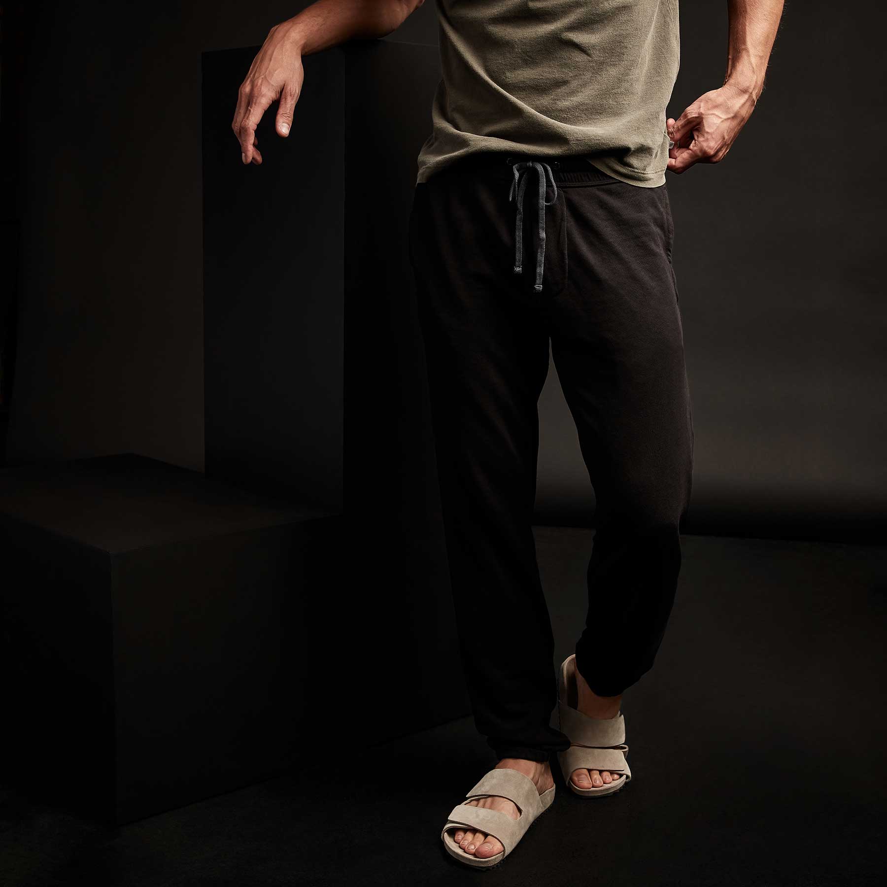 Vintage French Terry Sweatpant in Black | James Perse Los Angeles