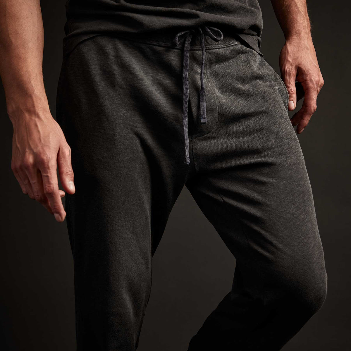 Vintage French Terry Sweatpant in Carbon Pigment | James Perse Los Angeles