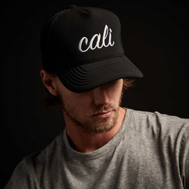 Cali Scuba Trucker Hat In Black | James Perse Los Angeles