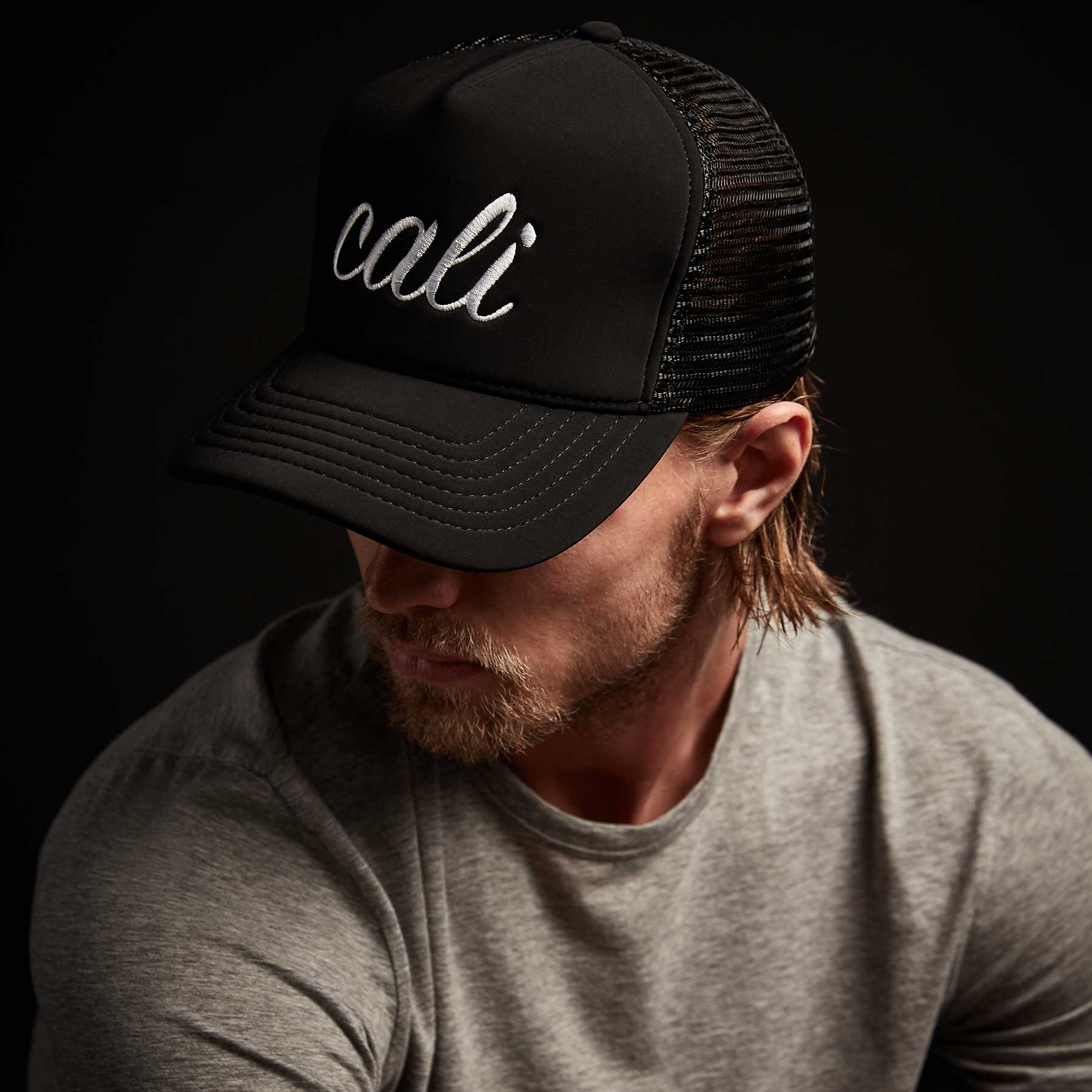 Cali Scuba Trucker Hat In Black | James Perse Los Angeles