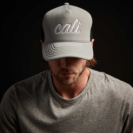 Cali Scuba Trucker Hat In Pale Grey | James Perse Los Angeles
