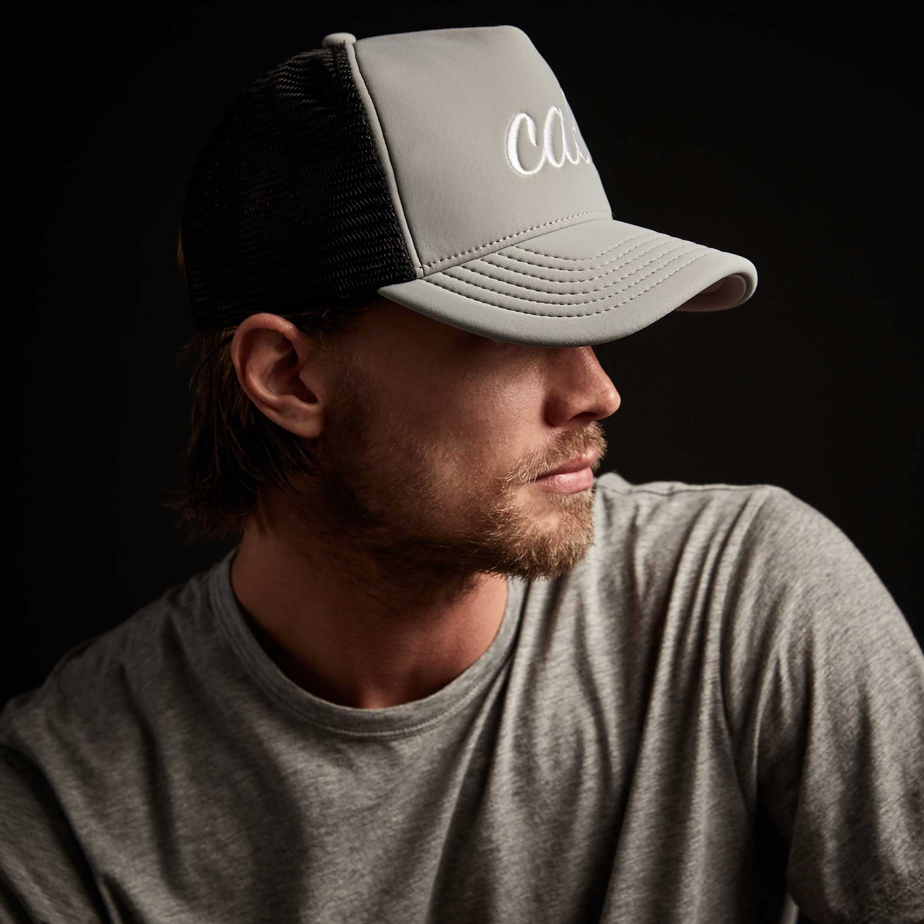 Cali Scuba Trucker Hat In Pale Grey | James Perse Los Angeles
