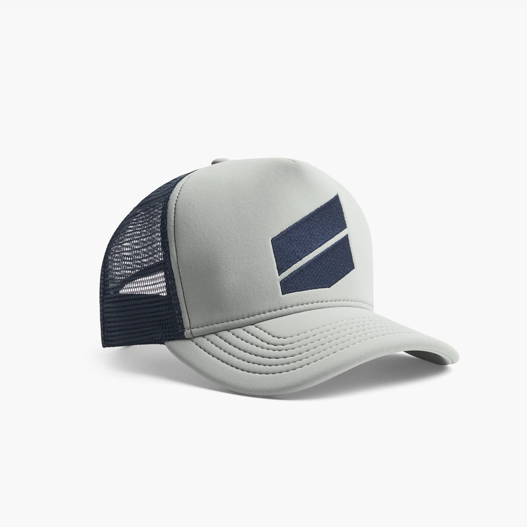 Scuba Graphic Trucker Hat In Pale Grey | James Perse Los Angeles
