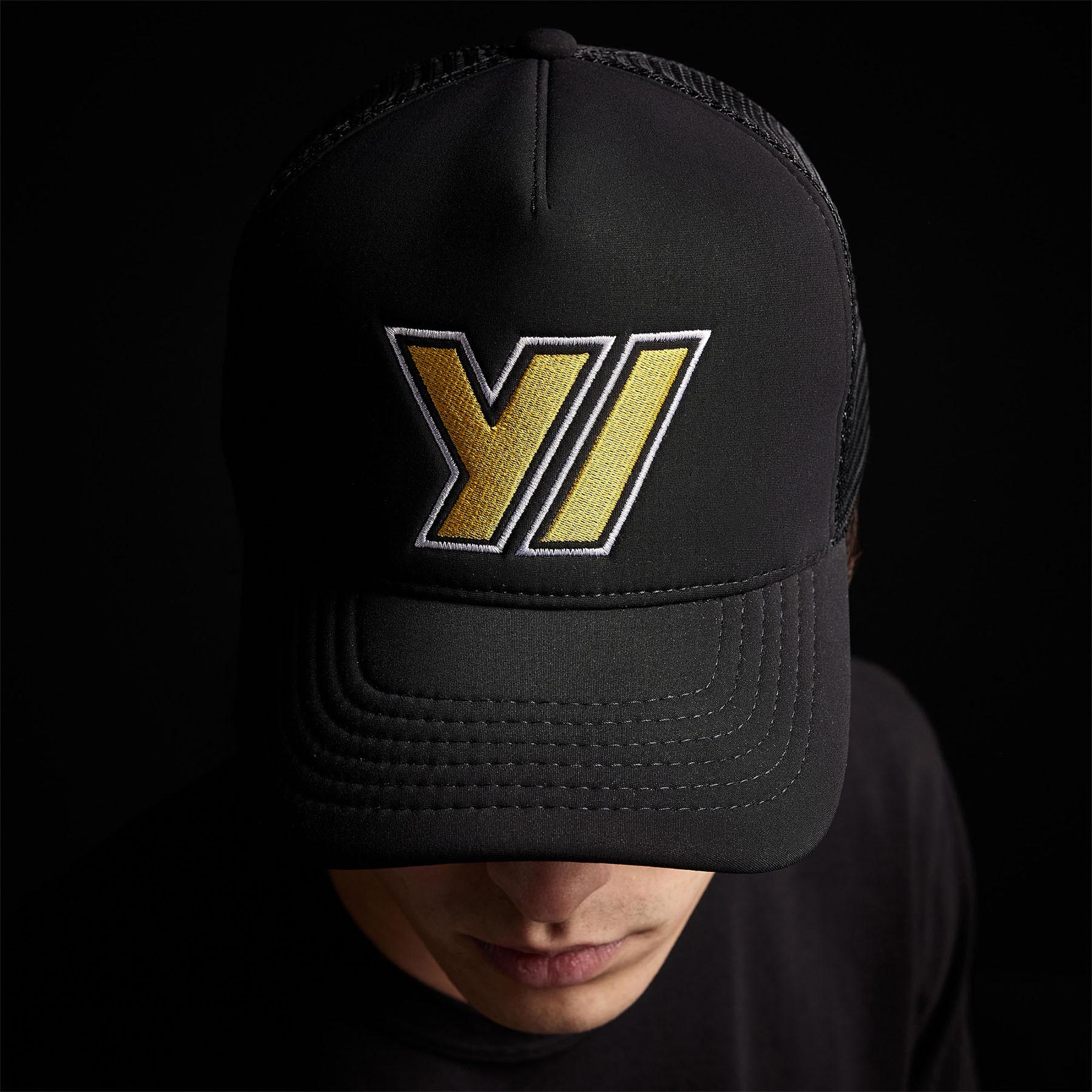 Y/ Outline Scuba Trucker Hat in Black | James Perse Los Angeles