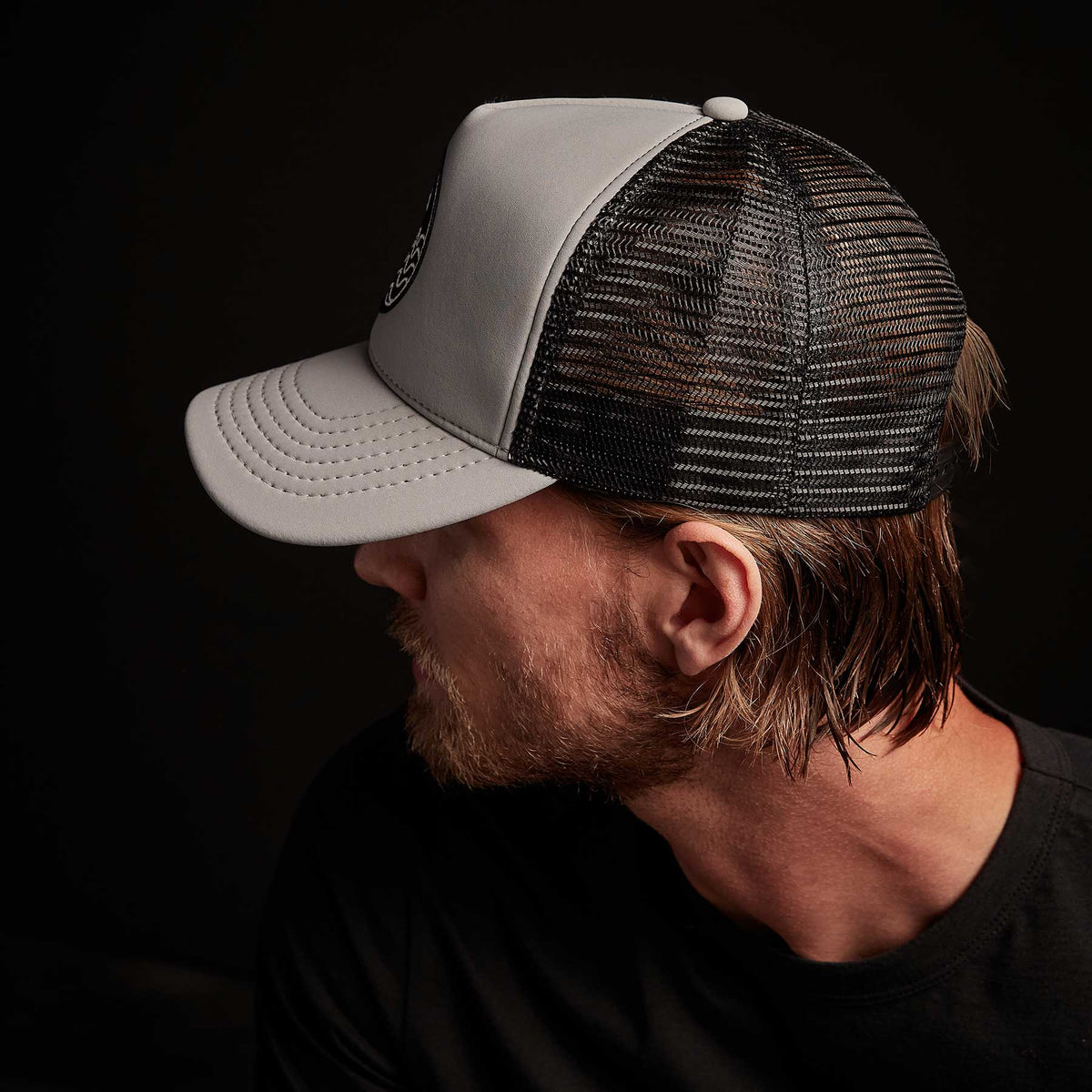 Wave Patch Scuba Trucker Hat - Pale Grey | James Perse Los Angeles