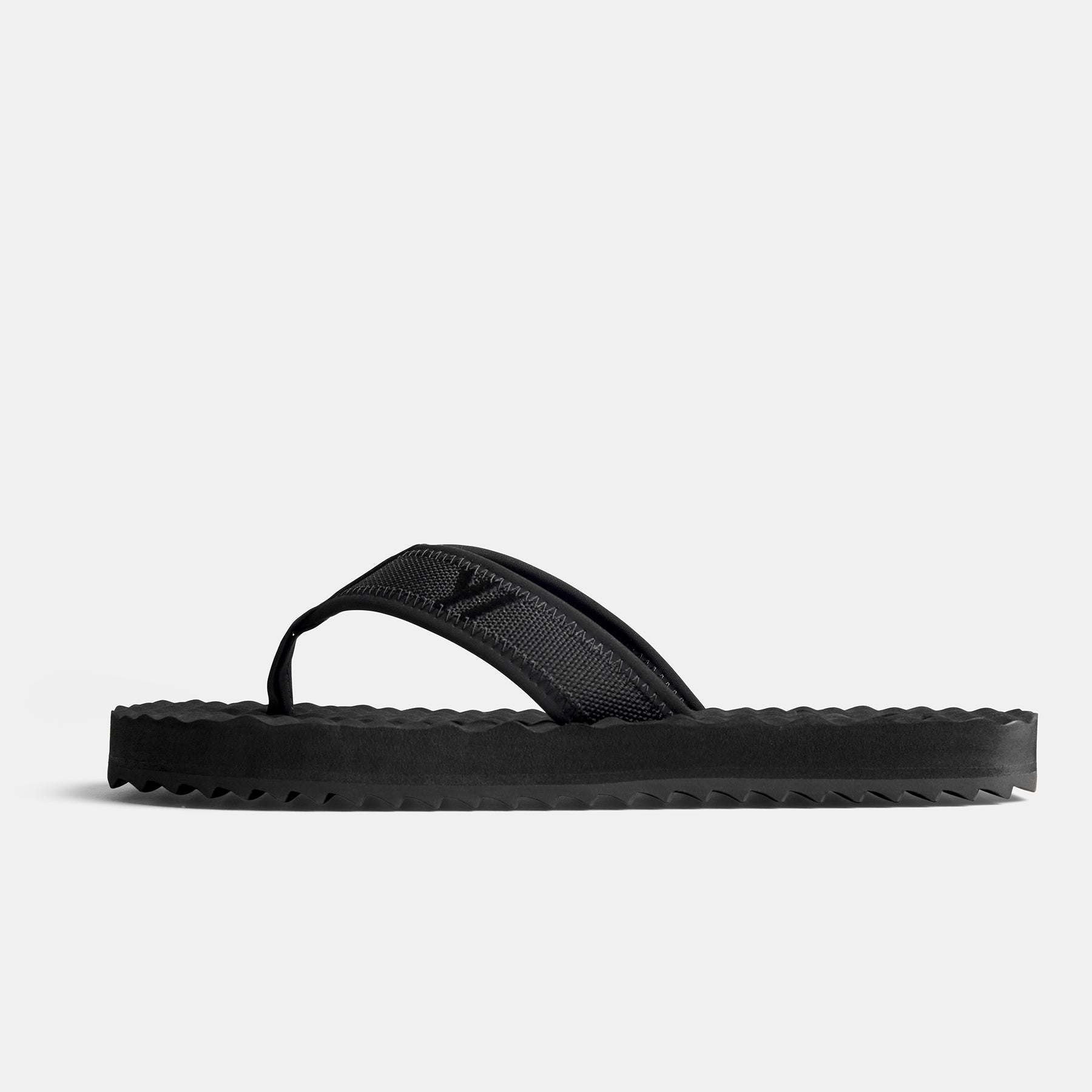 Y/OSEMITE Sport Flip Flop   Kids In Black/Black | James Perse Los Angeles
