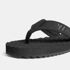 Y/OSEMITE Sport Flip Flop   Kids In Black/Black | James Perse Los Angeles