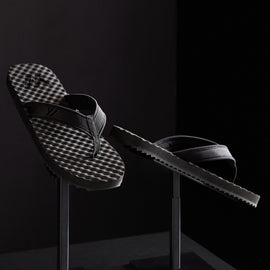 Men's Y/OSEMITE Sport Flip Flop - Black/Black | James Perse Los Angeles