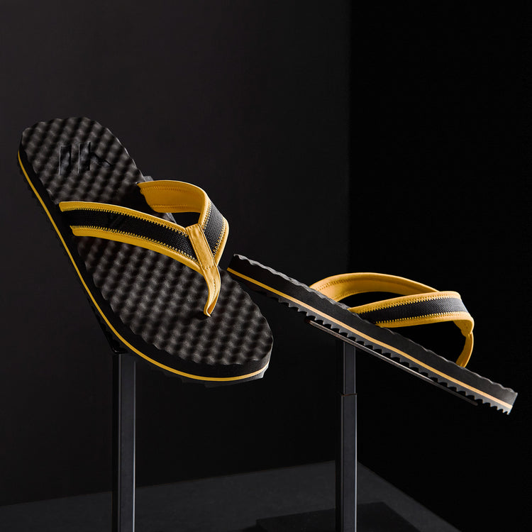 Men's Y/OSEMITE Sport Flip Flop in Black/Crocus | James Perse Los Angeles 