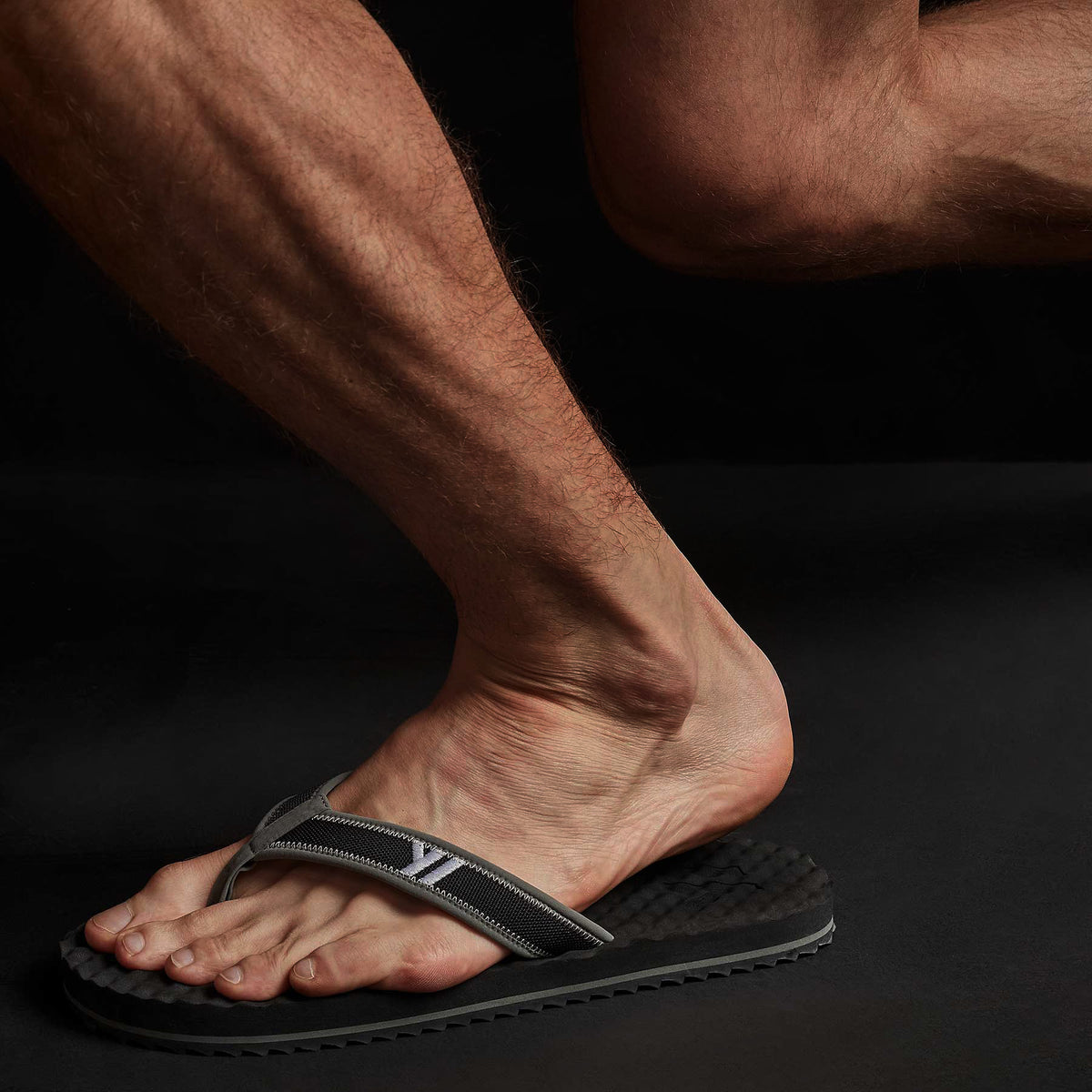 Men's Y/OSEMITE Sport Flip Flop - Black/Grey | James Perse Los Angeles