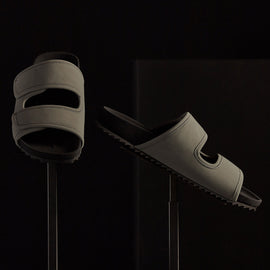 Binding Velcro Slide - Army Green/Black | James Perse Los Angeles