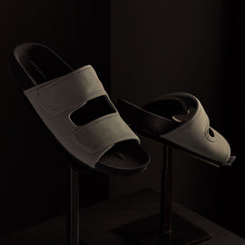 Binding Velcro Slide - Army Green/Black | James Perse Los Angeles