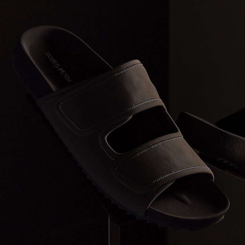 Binding Velcro Slide - Black/Black | James Perse Los Angeles