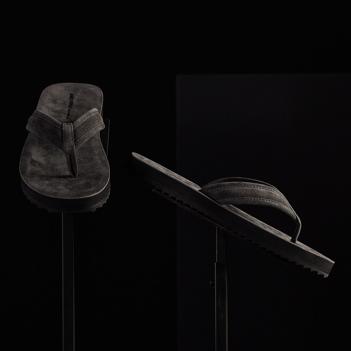 Men's Suede Flip Flop in Ash | James Perse Los Angeles