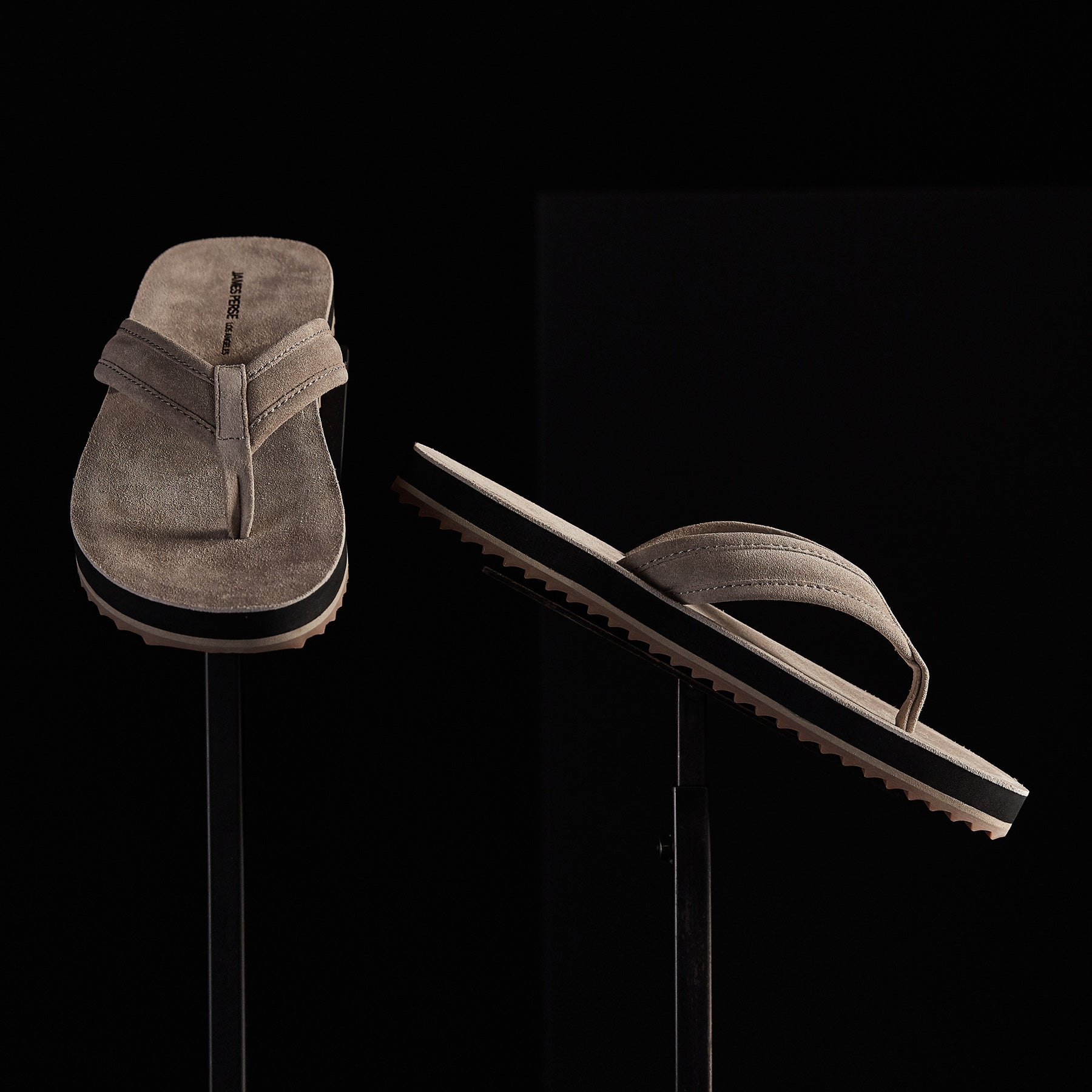 Men's Suede Flip Flop in Earth | James Perse Los Angeles