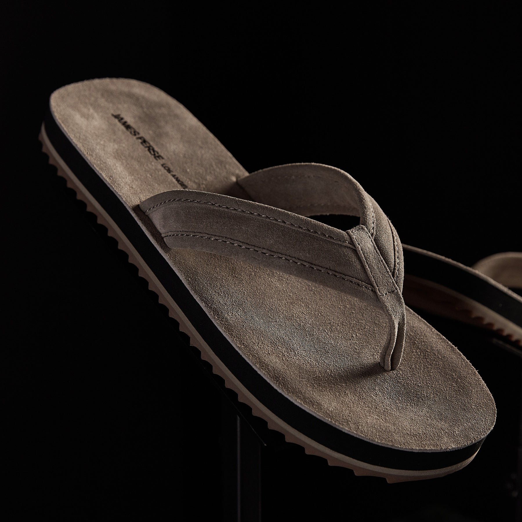 Men's Suede Flip Flop in Earth | James Perse Los Angeles