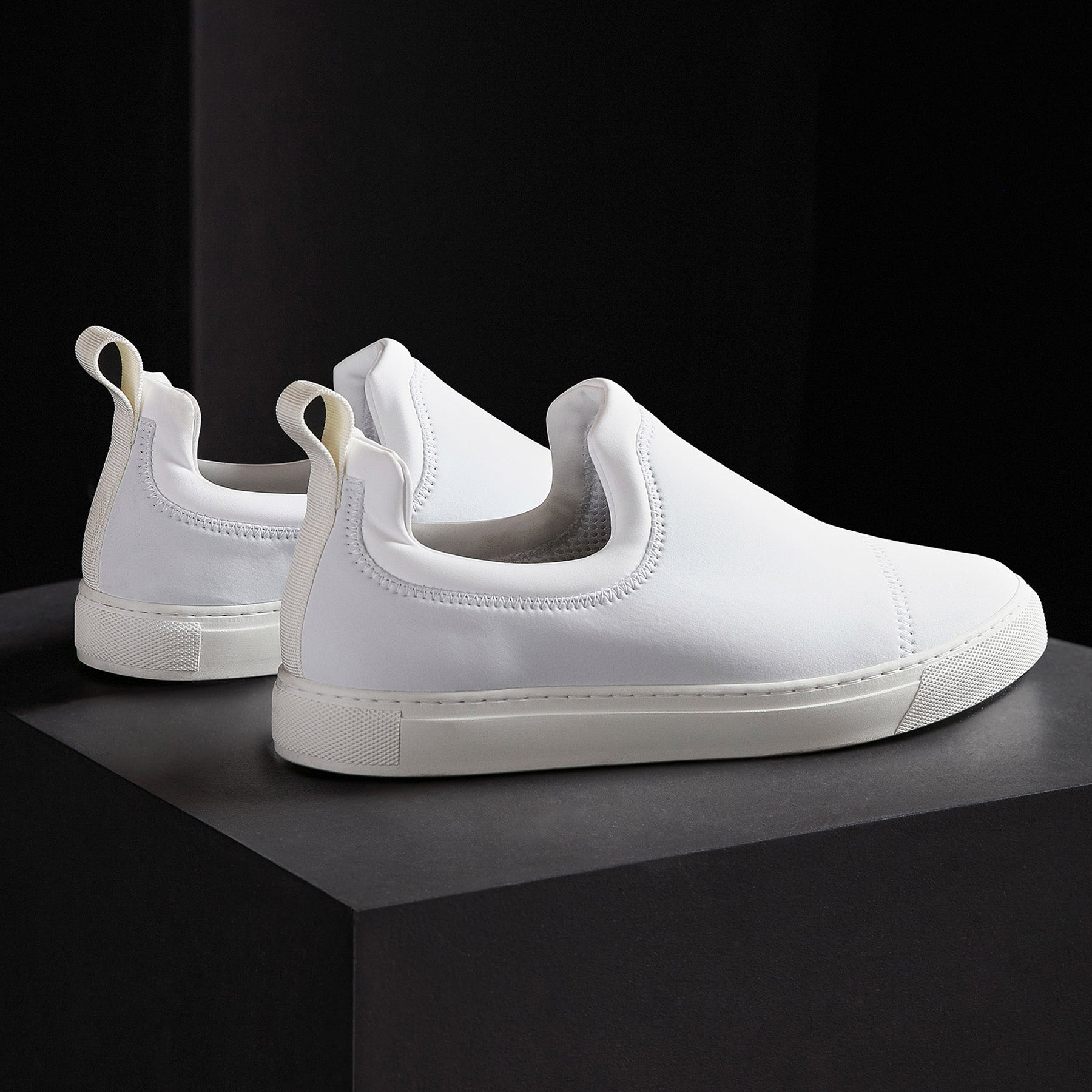 Men's Zuma Scuba Slip On - White | James Perse Los Angeles
