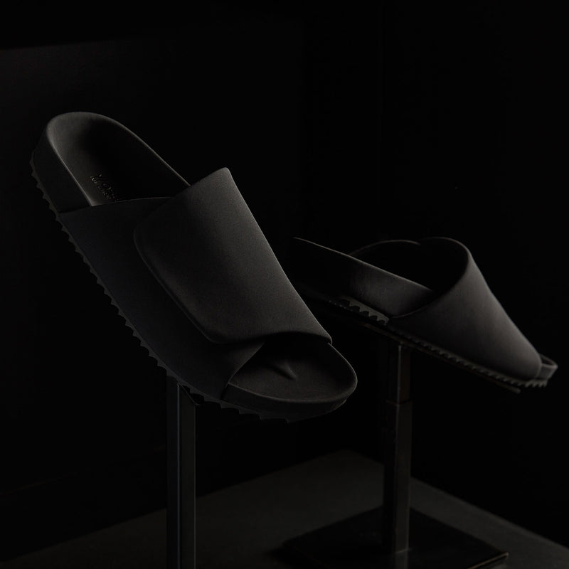 Men's Skubo Slide - Black/Black | James Perse Los Angeles