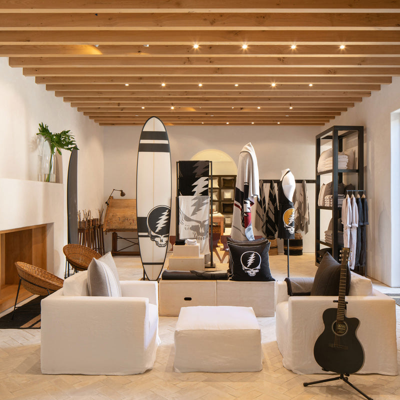 Grateful Dead Longboard In Black/ White | James Perse Los Angeles