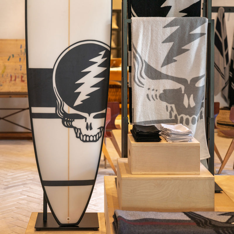 Grateful Dead Longboard In Black/ White | James Perse Los Angeles