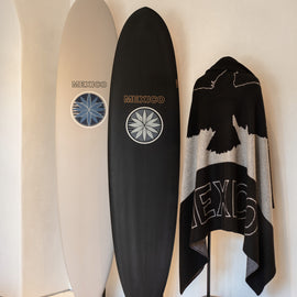 Cabo Mexico Longboard 7' X 10" in Black | James Perse Los Angeles