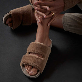 Alpaca Double Strap Slide - Chestnut/Earth | James Perse Los Angeles