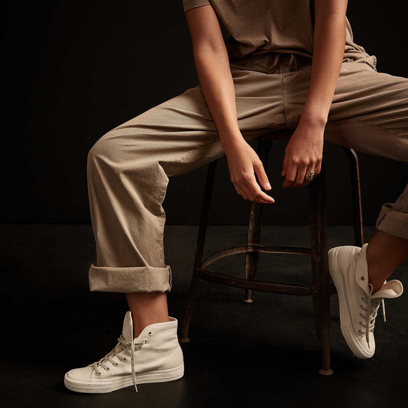 High Top Vulcanized Sneaker Womens In Canvas | James Perse Los Angeles