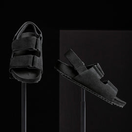 Women's Double Strap Velcro Sandal in Black | James Perse Los Angeles 