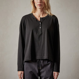 Clean Finish Jersey Henley in Black | James Perse Los Angeles 