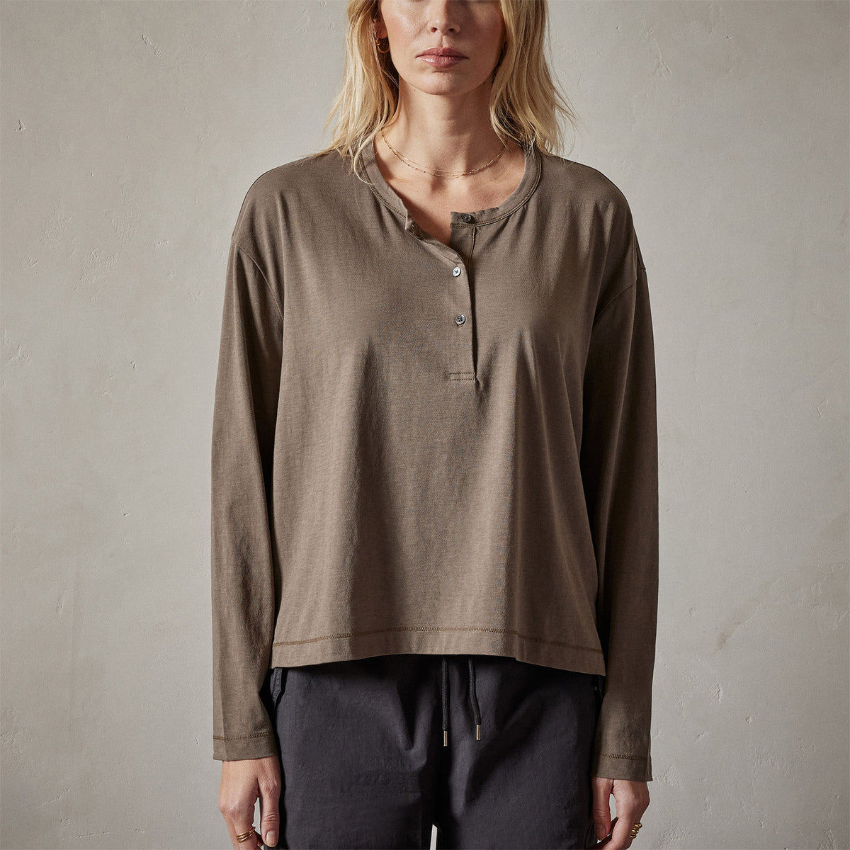 Clean Finish Jersey Henley in Old Whiskey | James Perse Los Angeles 