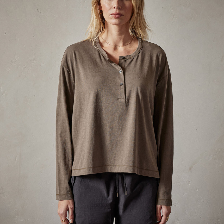 Clean Finish Jersey Henley in Old Whiskey | James Perse Los Angeles 