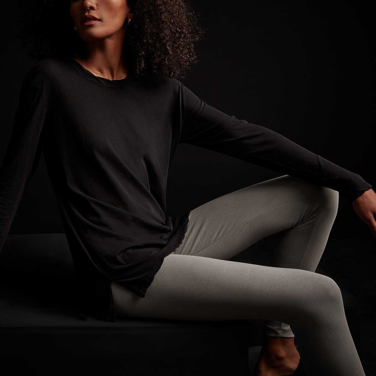 Long Sleeve High Gauge Jersey Tee - Black | James Perse Los Angeles
