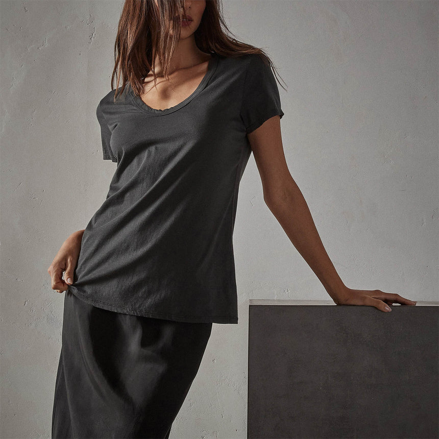 Luxe Lotus Jersey Tee In Carbon | James Perse Los Angeles