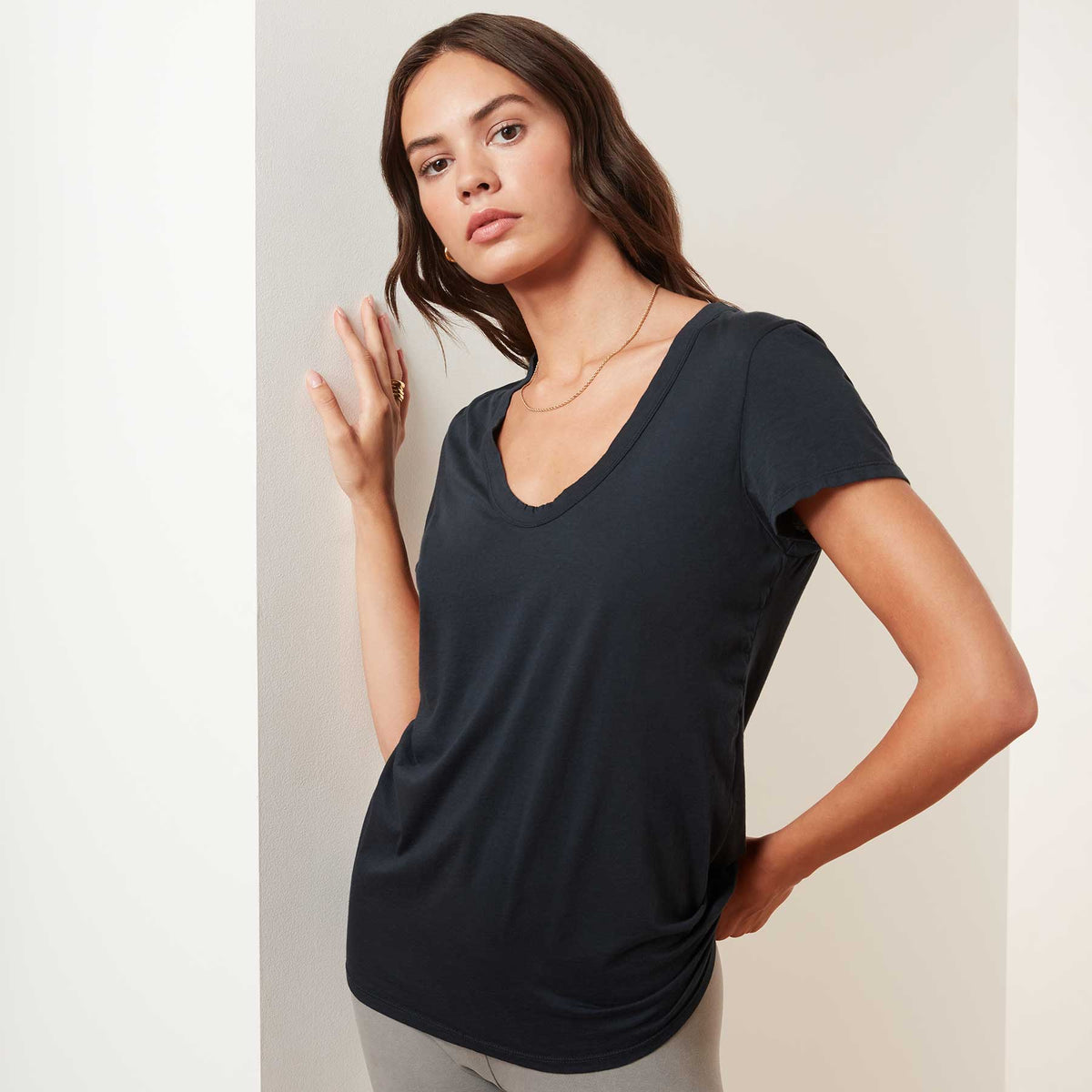 Luxe Lotus Jersey Tee In French Navy | James Perse Los Angeles