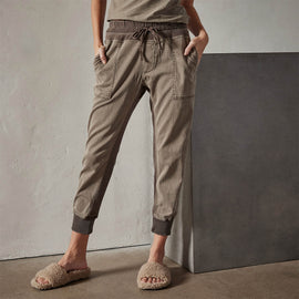 Mixed Media Pant in Ammo Pigment | James Perse Los Angeles