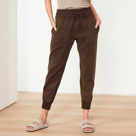 Mixed Media Pant in Black Olive Pigment | James Perse Los Angeles