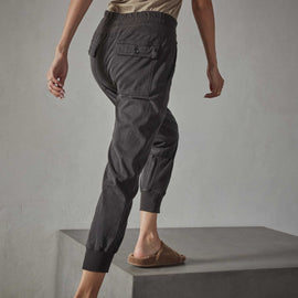 Mixed Media Pant - Carbon | James Perse Los Angeles