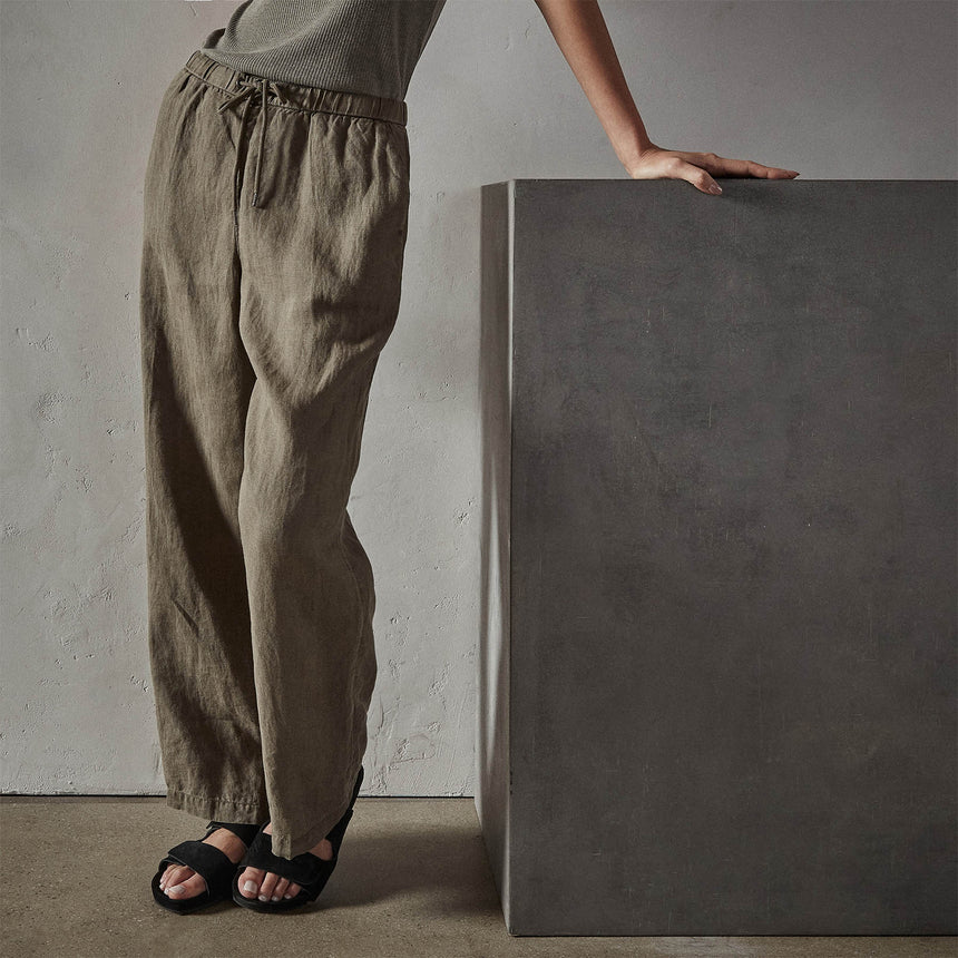 Linen Lounge Pant in Platoon Pigment | James Perse Los Angeles